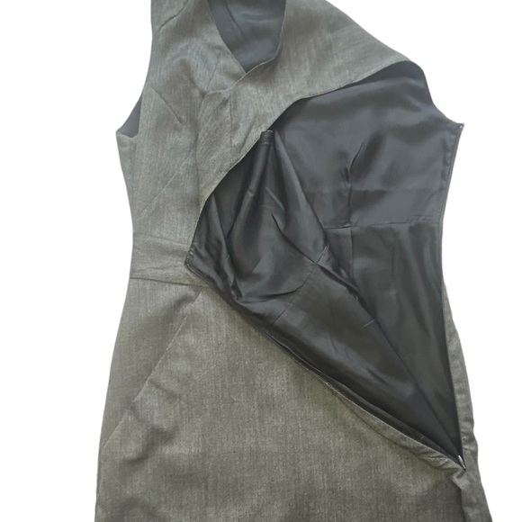 GAP Dark Gray Sleeveless V-Neck Sheath Dress Fully Lined With Pockets EUC Size 8 - Picture 6 of 10